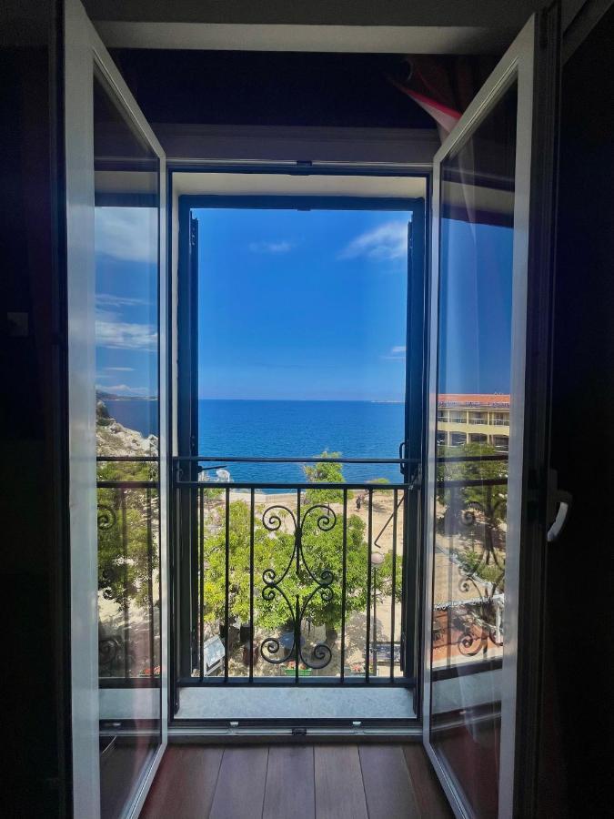 Restaurant Christophe Colomb Hotel 3*