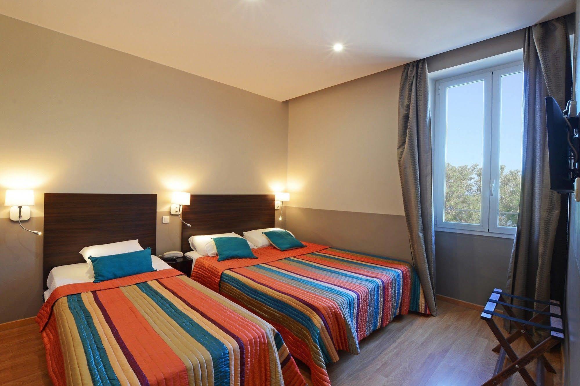 Hotel Restaurant Christophe Colomb Calvi (Corsica)